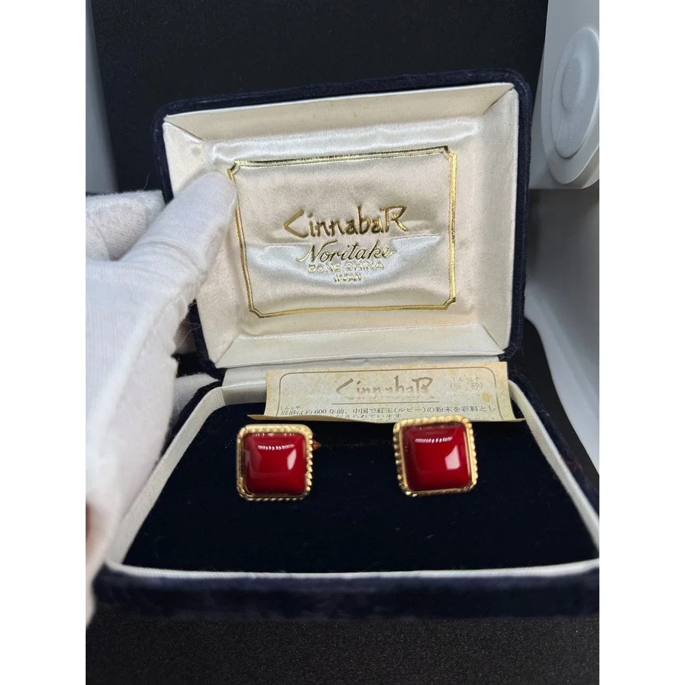 Cinnabar Noritake Cufflinks Red Cabochon‎ Gold Tone Mens Jewelry with Box